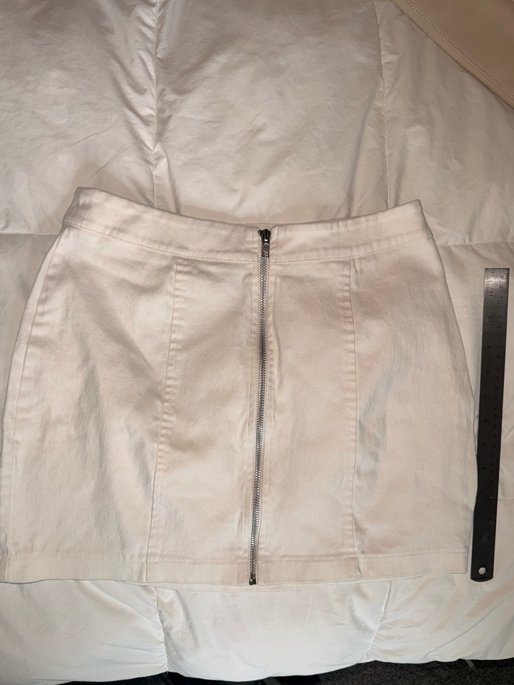 Forever 21 White Skirt